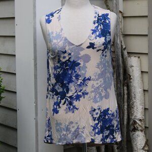 Rose & Olive Ivory Blue Floral V-Neck Drape Back Knit Sleeveless Top Sz SMALL